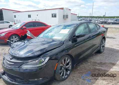 2015 Chrysler 200 S z USA, uszkodzony, nr VIN 1C3CCCBG6FN625700